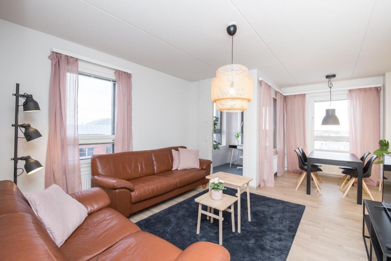 Kotimaailma Apartments Vaasa Kültér fotó